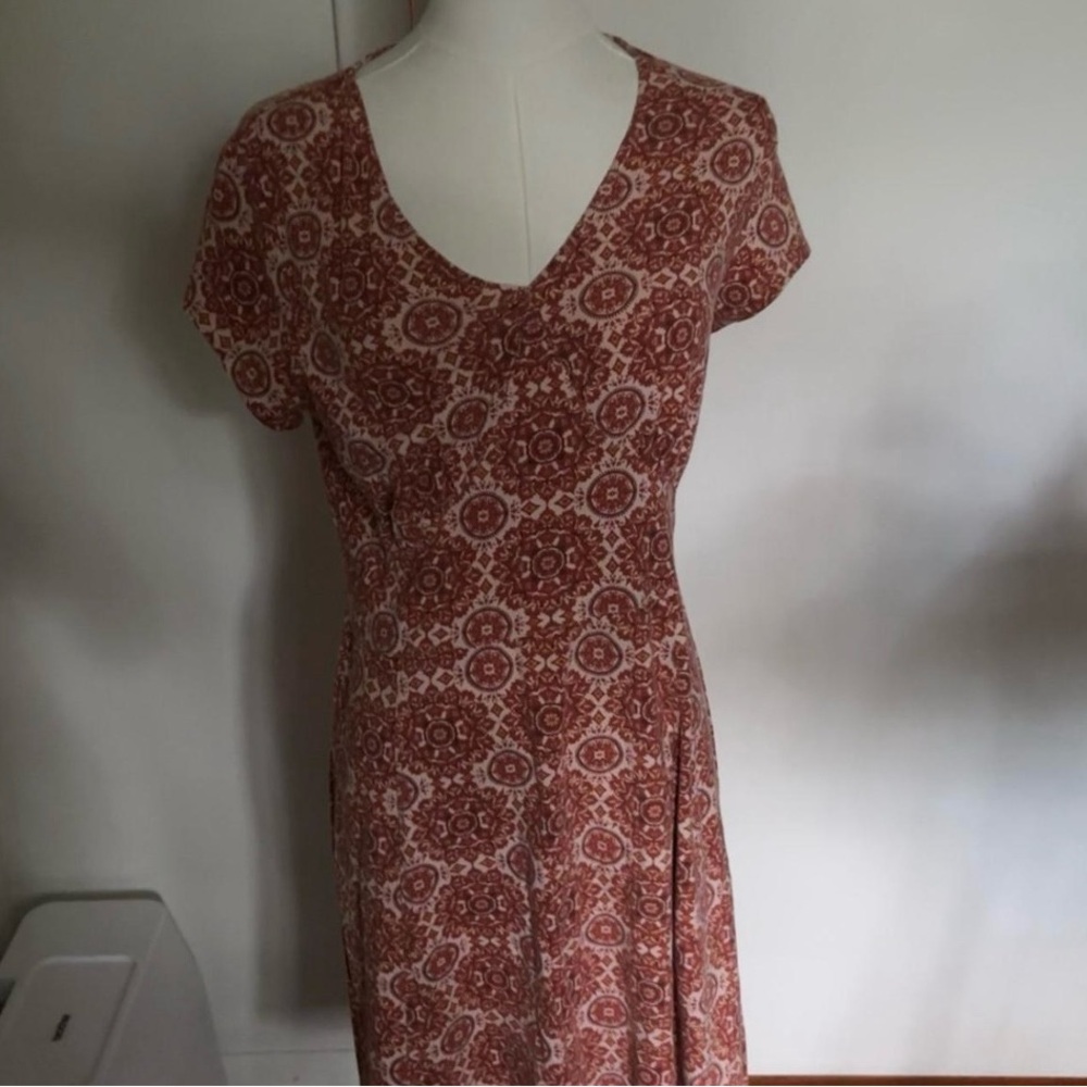 Sahalie Rust and Cream Patterned Midi Dress